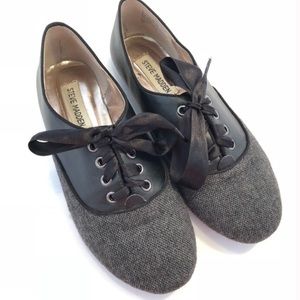 Steve Madden Oxford Flats W/ Ribbon Laces Size 8M